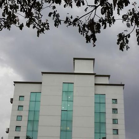 Hotel Planet Mount Chennai Luaran gambar